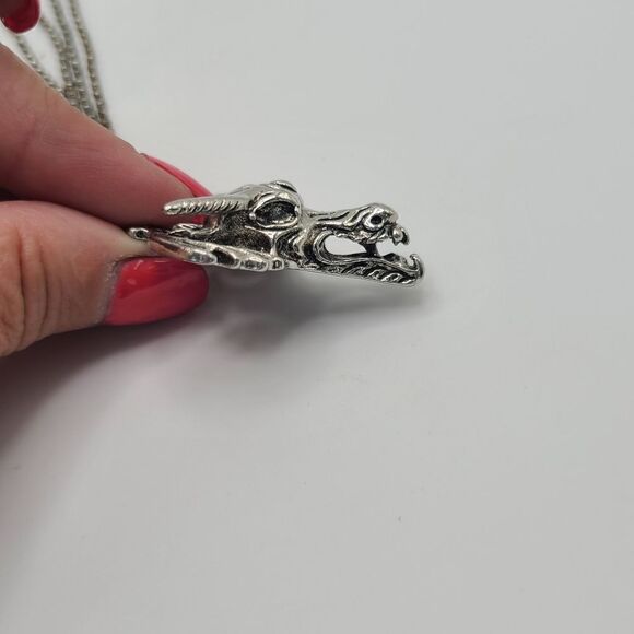 Dragon necklace,  silvertone - Picture 8 of 8